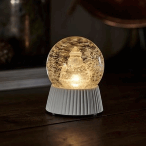 Sirius Cilja Sneeuwbool met Kerstman met warm witte LED-verlichting, stijlvolle kerstdecoratie.