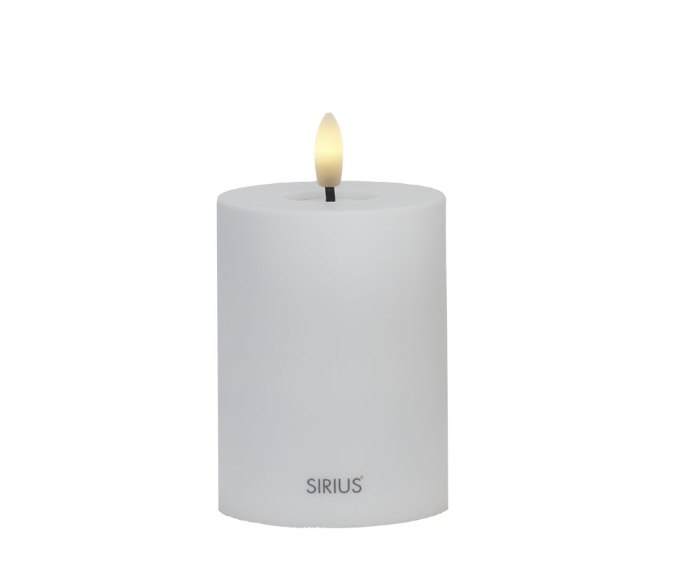 Sirius solar LED kaars met warm wit flikkerend licht voor buitengebruik.