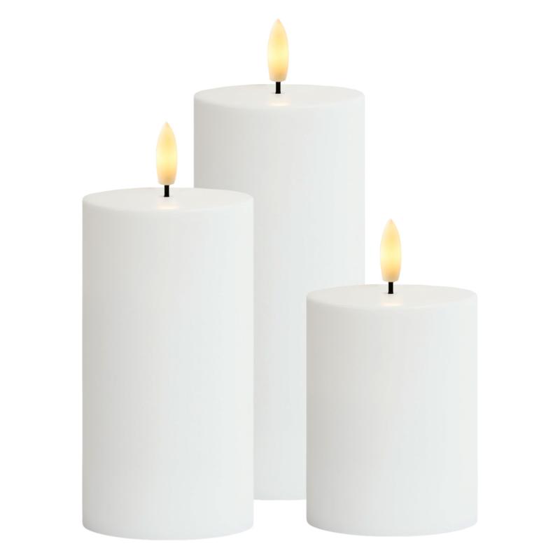 Sirius solar LED kaars met warm wit flikkerend licht voor buitengebruik.