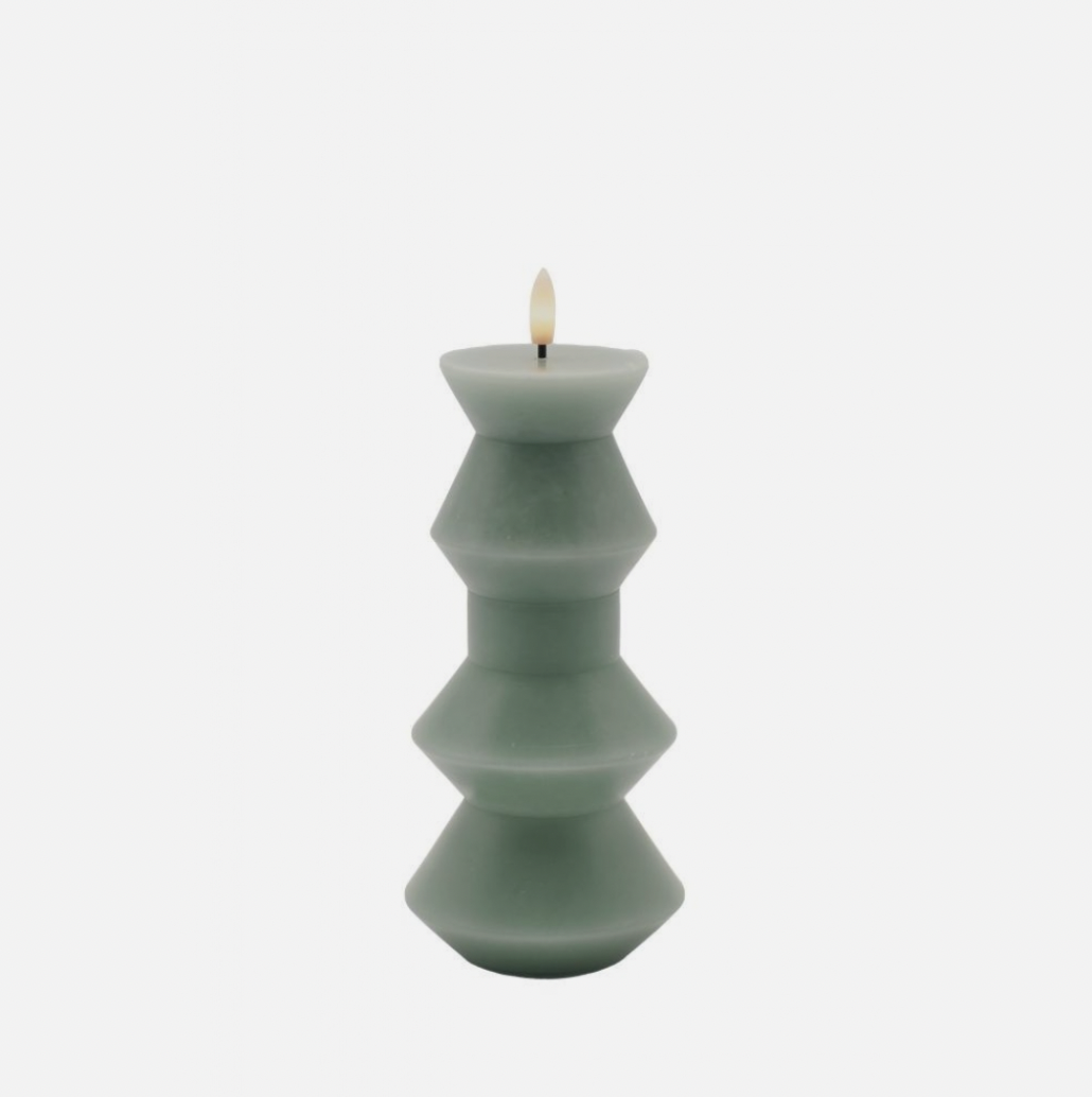 Sirius Sille Nordic Sculpture Sandy Green LED-kaars in Scandinavisch design met warm wit licht